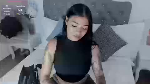 Sharlot online show from March 21, 3:59 pm