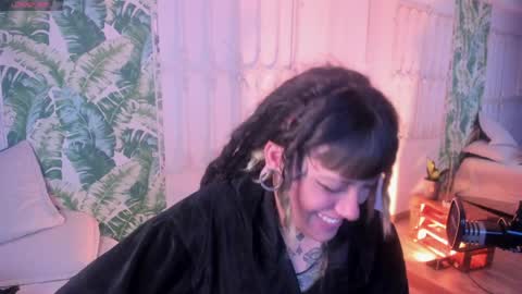 _sharlotte777 online show from April 8, 3:01 pm