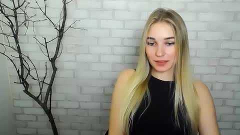 Rachel online show from December 18, 11:51 pm