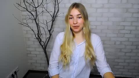 Rachel online show from January 4, 9:21 am