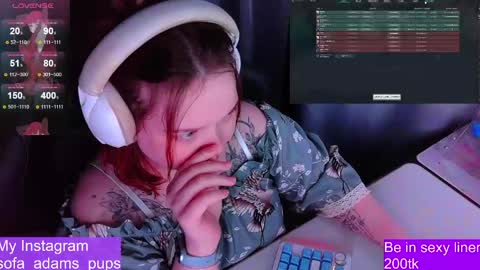 Snapshot of _sofia_adam_ chatting on April 26, 5:49 am pups online show from April 26, 5:49 am