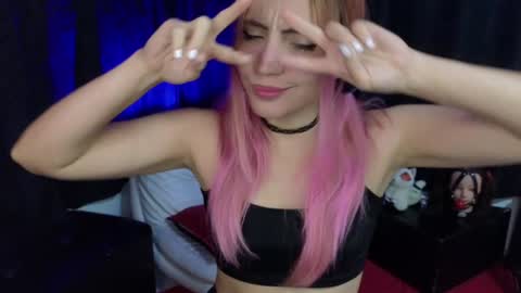 Snapshot of _sofiapink chatting on January 19, 3:18 am Sofia online show from January 19, 3:18 am