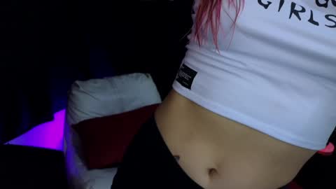 Snapshot of _sofiapink chatting on February 9, 12:28 am Sofia online show from February 9, 12:28 am