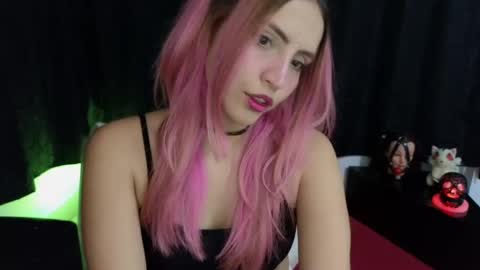 Snapshot of _sofiapink chatting on February 10, 10:40 pm Sofia online show from February 10, 10:40 pm