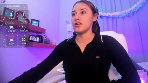 Sophie  online show from March 30, 3:57 pm