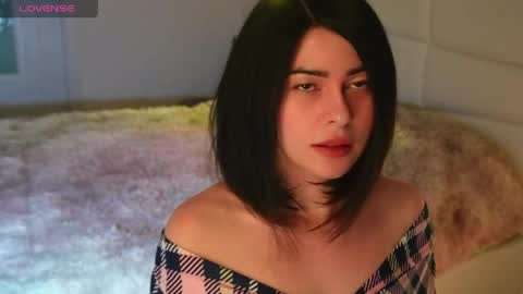 Sophy online show from April 7, 9:15 pm