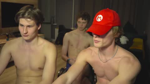 Snapshot of _sopranos_ chatting on December 5, 4:12 pm OLIVERpvt is open online show from December 5, 4:12 pm