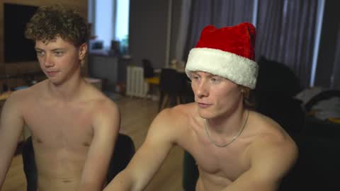Snapshot of _sopranos_ chatting on December 25, 6:09 am OLIVERpvt is open online show from December 25, 6:09 am