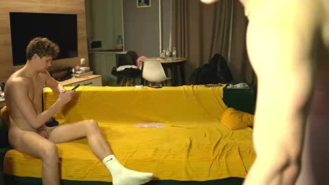 Snapshot of _sopranos_ chatting on December 20, 3:08 pm OLIVERpvt is open online show from December 20, 3:08 pm