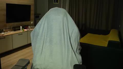 Snapshot of _sopranos_ chatting on February 16, 3:13 am OLIVERpvt is open online show from February 16, 3:13 am