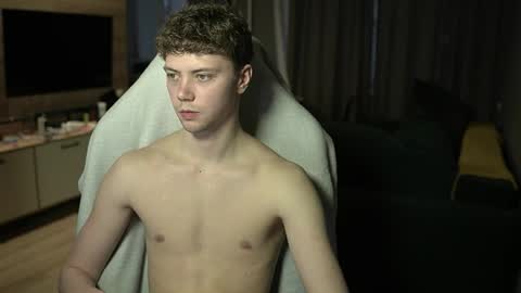 OLIVERpvt is open online show from April 2, 3:09 pm