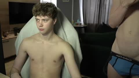 OLIVERpvt is open online show from April 10, 12:21 pm