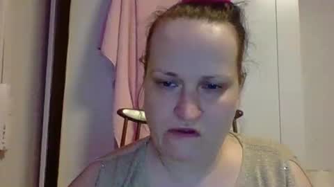 Melisa online show from February 25, 5:47 pm