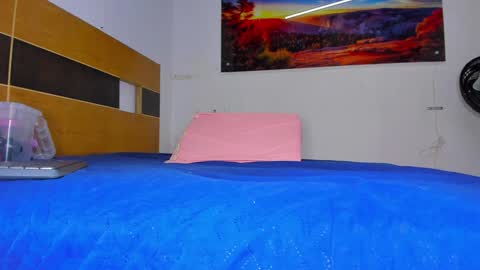 susy online show from February 7, 11:56 am