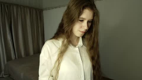 Stella Grace online show from April 2, 8:23 am