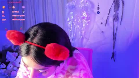 Snapshot of _strawberrycream chatting on October 25, 1:57 am Angela online show from October 25, 1:57 am