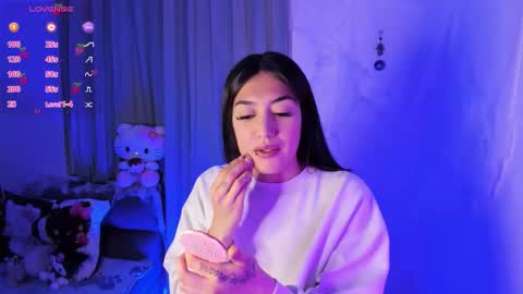 Snapshot of _strawberrycream chatting on November 3, 2:46 am Angela online show from November 3, 2:46 am