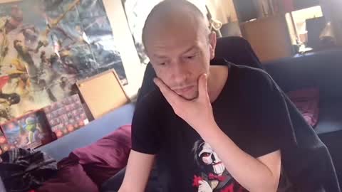 _svenerd_____ online show from April 11, 11:14 am