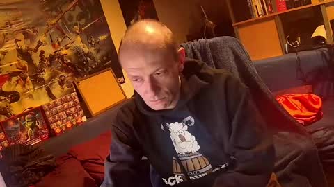 _svenerd_____ online show from April 12, 12:04 am