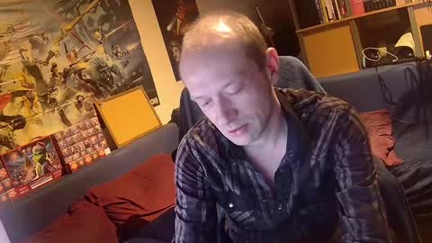 Snapshot of _svenerd_____ chatting on May 1, 9:19 pm _svenerd_____ online show from May 1, 9:19 pm