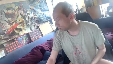 Snapshot of _svenerd_____ chatting on June 2, 1:13 pm _svenerd_____ online show from June 2, 1:13 pm