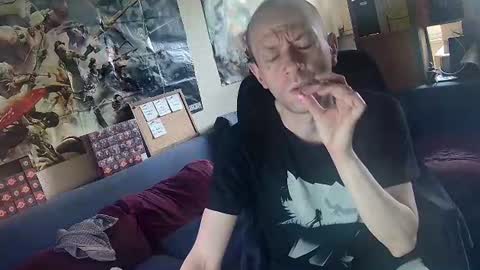 Snapshot of _svenerd_____ chatting on July 7, 1:59 pm _svenerd_____ online show from July 7, 1:59 pm