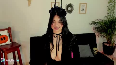    online show from October 31, 2:40 pm