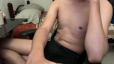 _takemyheart_ online show from March 22, 3:32 am