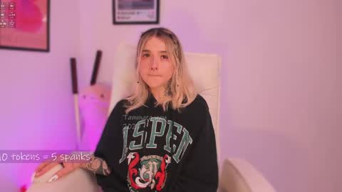 _tammarra_ online show from April 7, 8:20 pm