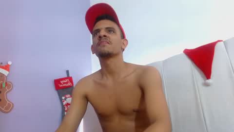 _tarek_ online show from November 25, 5:07 am