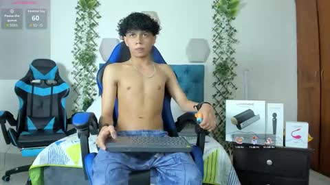 Snapshot of _taylor_black chatting on October 7, 10:18 pm Taylor online show from October 7, 10:18 pm