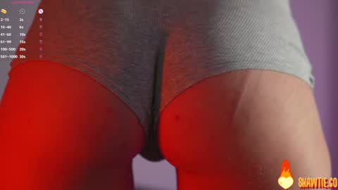 Snapshot of _taylor_swift chatting on October 12, 11:20 am Taylor online show from October 12, 11:20 am