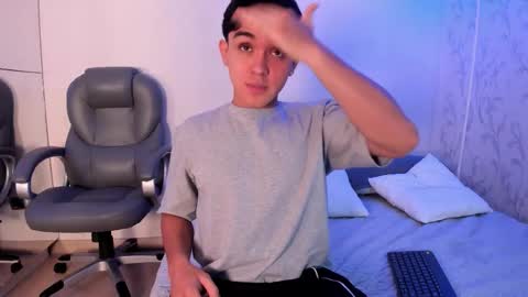 _taylorblack online show from February 19, 11:39 am