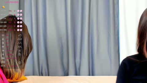 Snapshot of _teona_ann_for_you_ chatting on December 6, 9:21 am Teona and Annred hair online show from December 6, 9:21 am