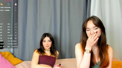Snapshot of _teona_ann_for_you_ chatting on December 30, 6:42 am Teona and Annred hair online show from December 30, 6:42 am