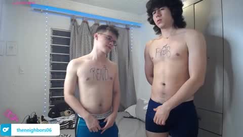 Snapshot of _the_neighbors chatting on February 1, 3:19 am Scot y Patrick online show from February 1, 3:19 am