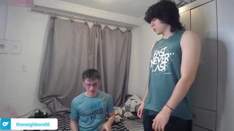 Snapshot of _the_neighbors chatting on February 12, 12:37 am Scot y Patrick online show from February 12, 12:37 am