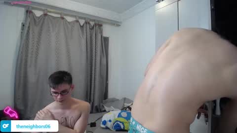 Snapshot of _the_neighbors chatting on March 3, 2:58 am Scot y Patrick online show from March 3, 2:58 am