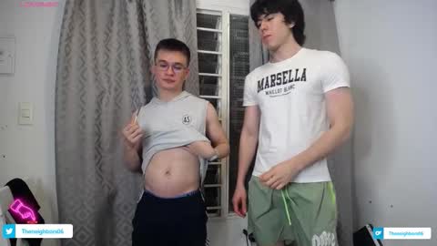 Snapshot of _the_neighbors chatting on September 28, 1:00 am Scot y Patrick online show from September 28, 1:00 am