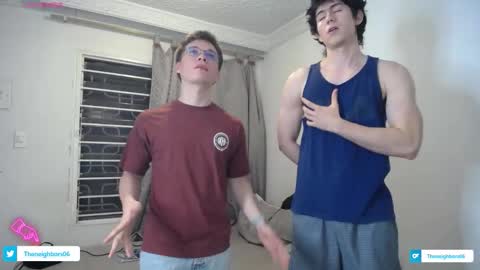 Snapshot of _the_neighbors chatting on October 27, 12:04 am Scot y Patrick online show from October 27, 12:04 am