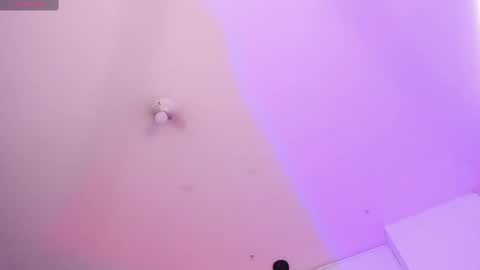 Tifany online show from February 1, 3:28 pm