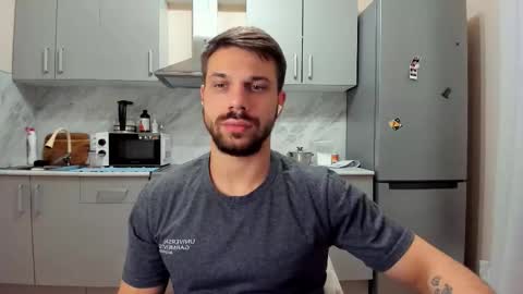 Tony Wolf online show from February 3, 9:09 pm