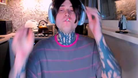 _torfin_ online show from March 13, 11:11 pm