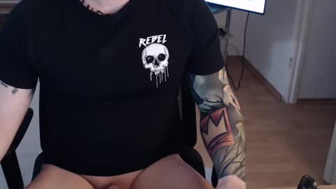 _trythis_ online show from November 21, 5:33 pm