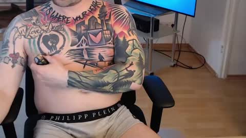 _trythis_ online show from May 10, 7:19 pm
