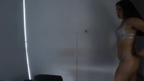 Snapshot of _vahos chatting on January 30, 9:25 pm Anastasia Vahos online show from January 30, 9:25 pm