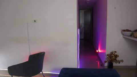 Snapshot of _vahos chatting on February 24, 9:31 pm Anastasia Vahos online show from February 24, 9:31 pm