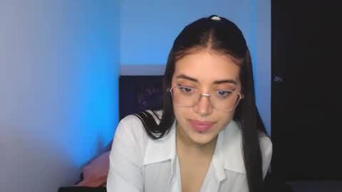 Snapshot of _valentinax_ chatting on February 13, 11:50 am Vale online show from February 13, 11:50 am