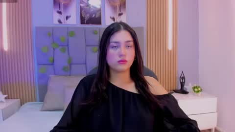 _valerycooper online show from April 13, 11:16 am