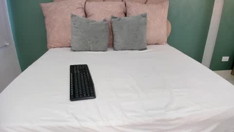  Vix  online show from December 6, 3:55 pm